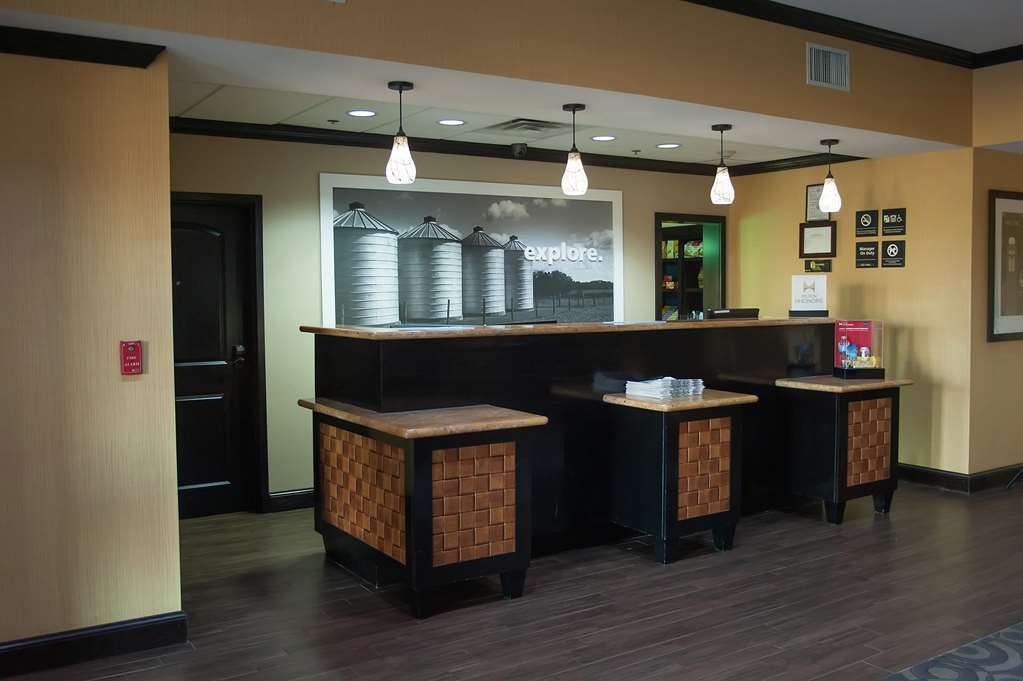 Hampton Inn & Suites Palestine Inreriör bild
